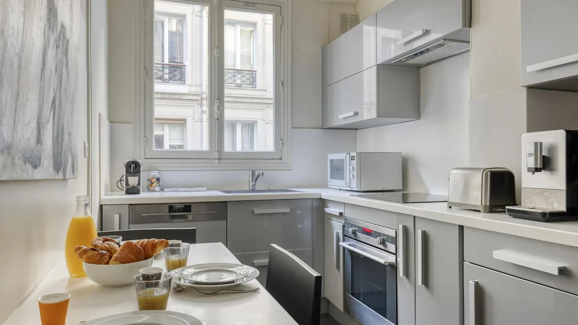 아파트 Gorgeous And Large Flat In The Heart Of 09 *