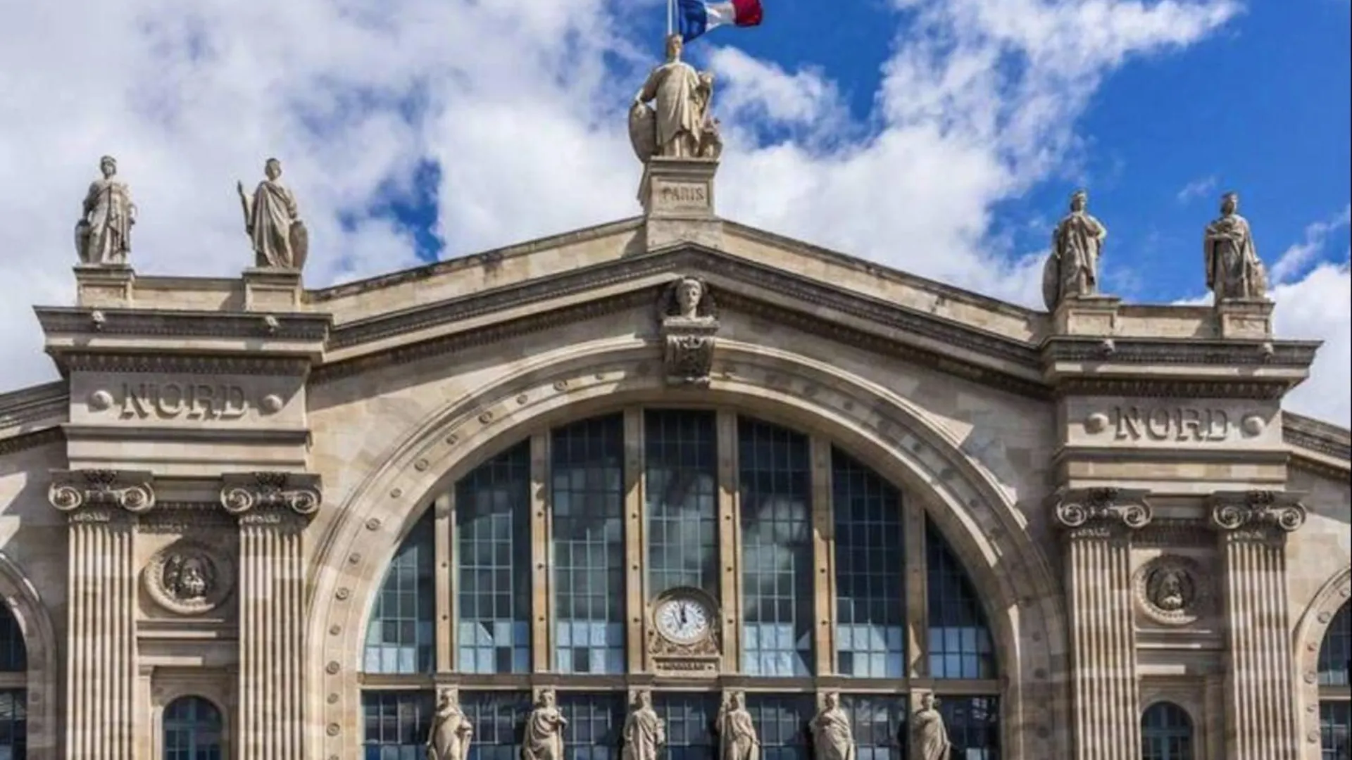 Gorgeous And Large Flat In The Heart Of 09 Apartment Paris